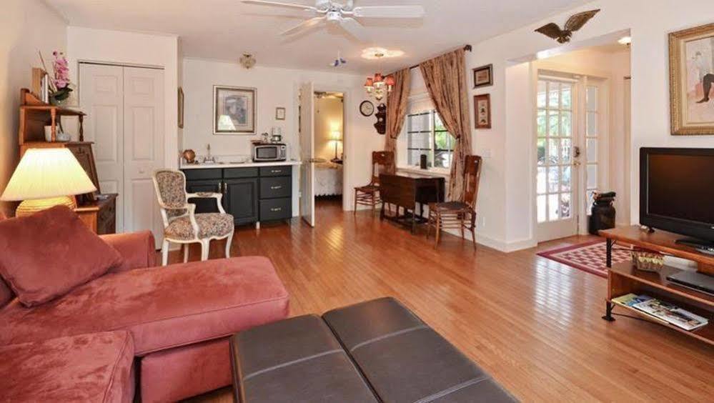 Sabal Palm House Bed And Breakfast レイク・ワース エクステリア 写真